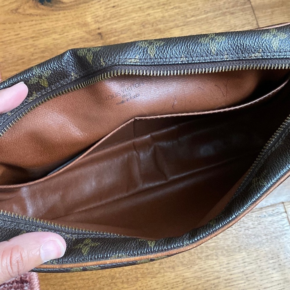✨ Authentic ✨Louis Vuitton - Picture 5 of 12